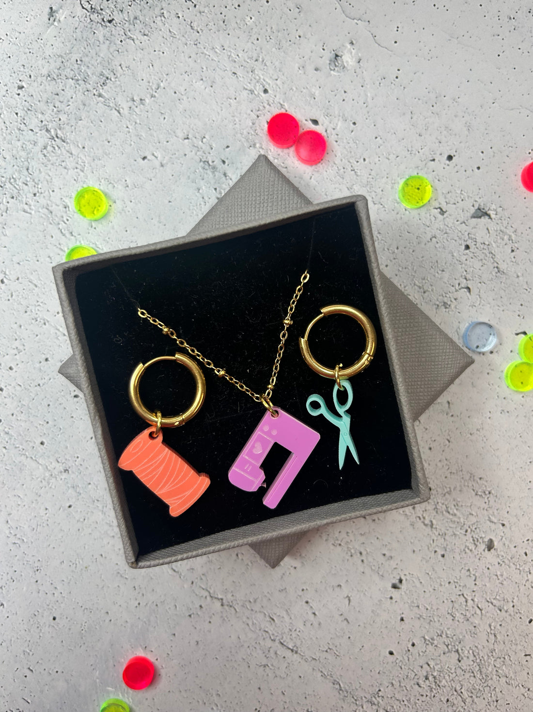 Acryl Schmuck für Nähfans