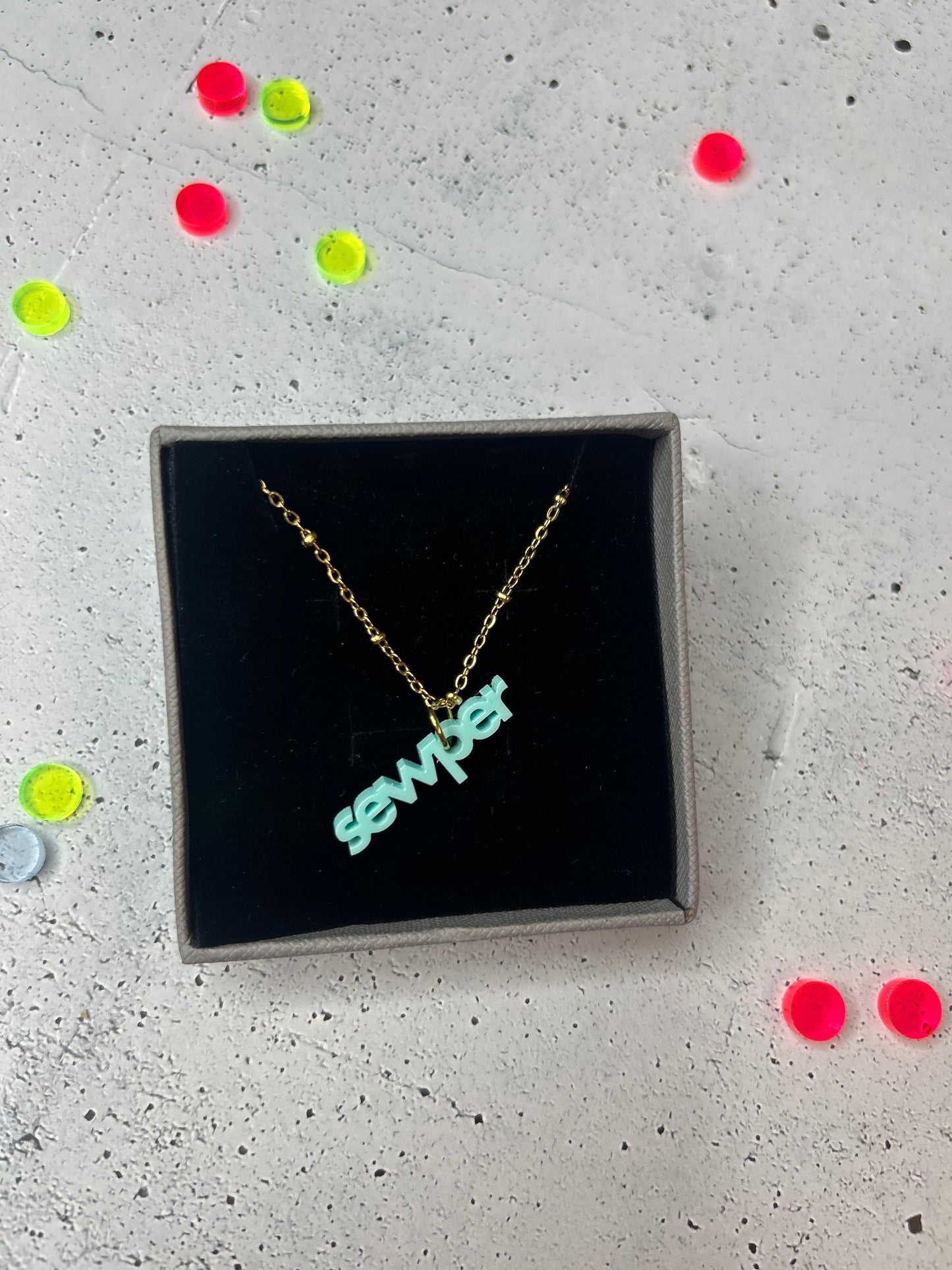 Statement Kette "sewper" gold - verschiedene Farben verfügbar