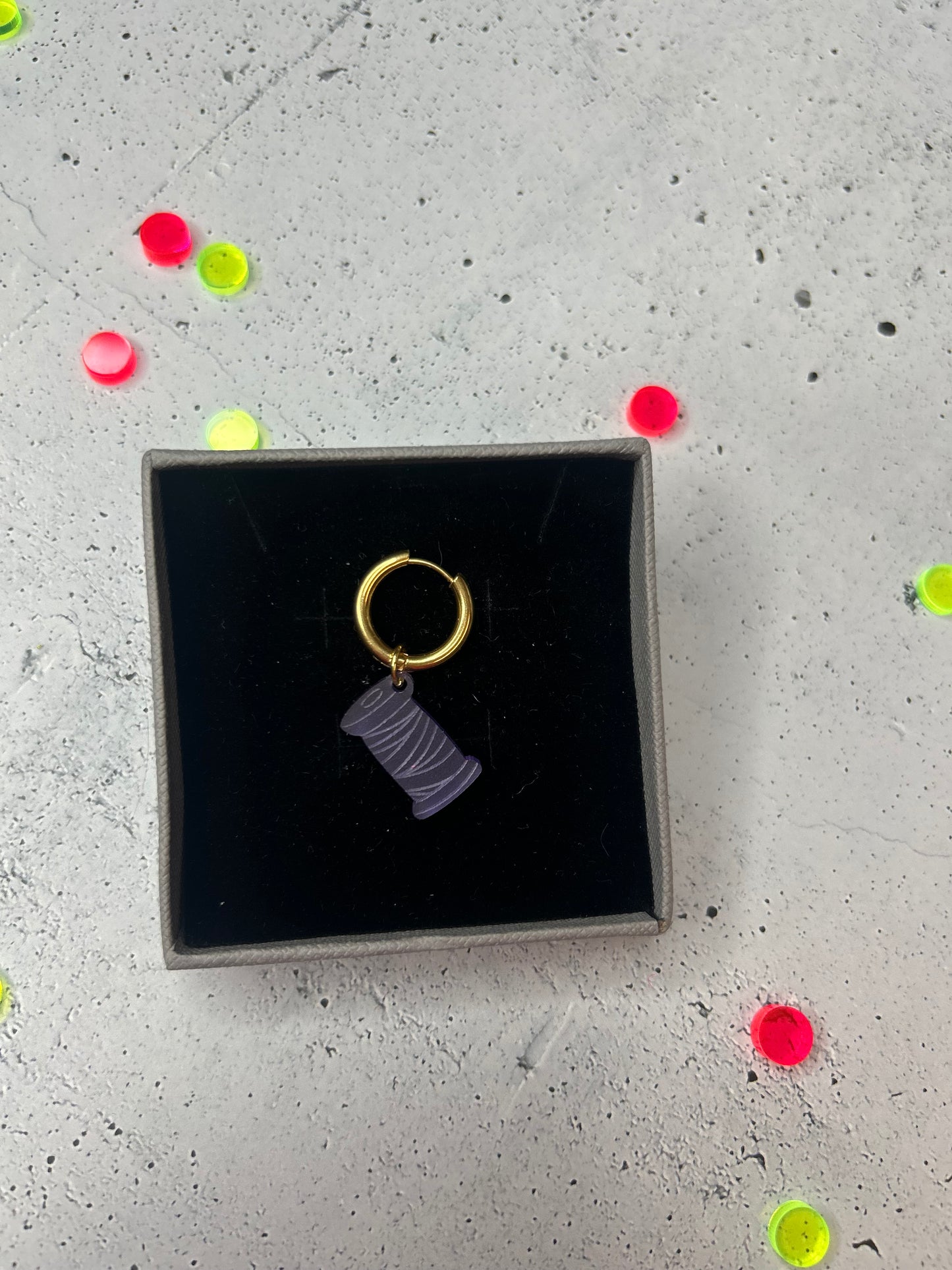 Creole / Ohrring "Garnrolle" gold - verschiedene Farben verfügbar
