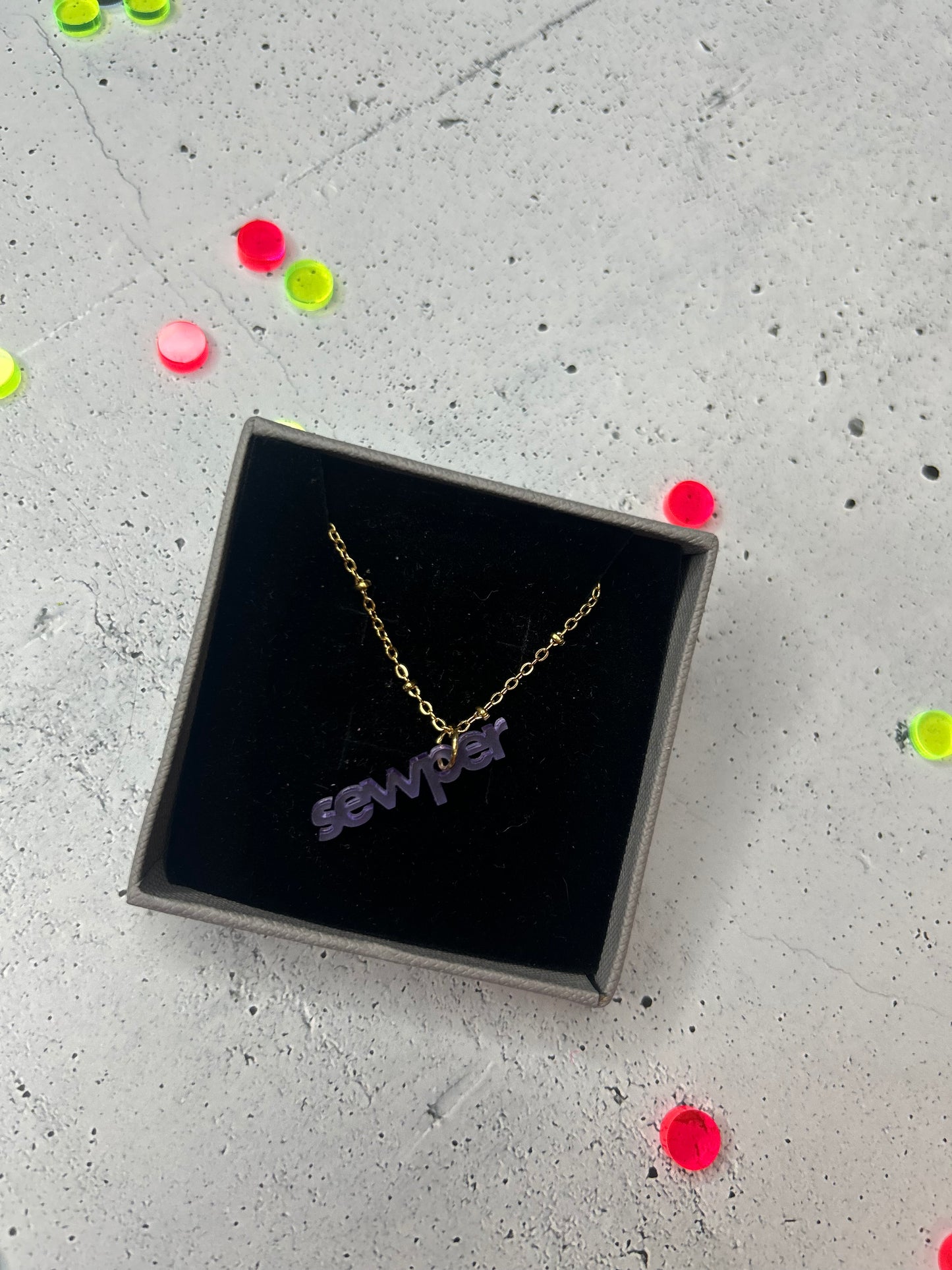 Statement Kette "sewper" gold - verschiedene Farben verfügbar