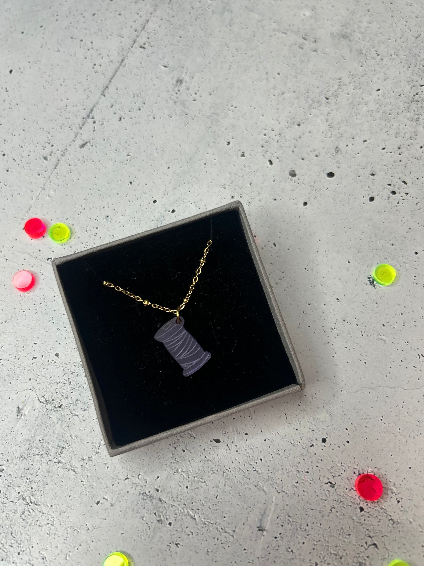 Statement Kette "Garnrolle" gold - verschiedene Farben verfügbar