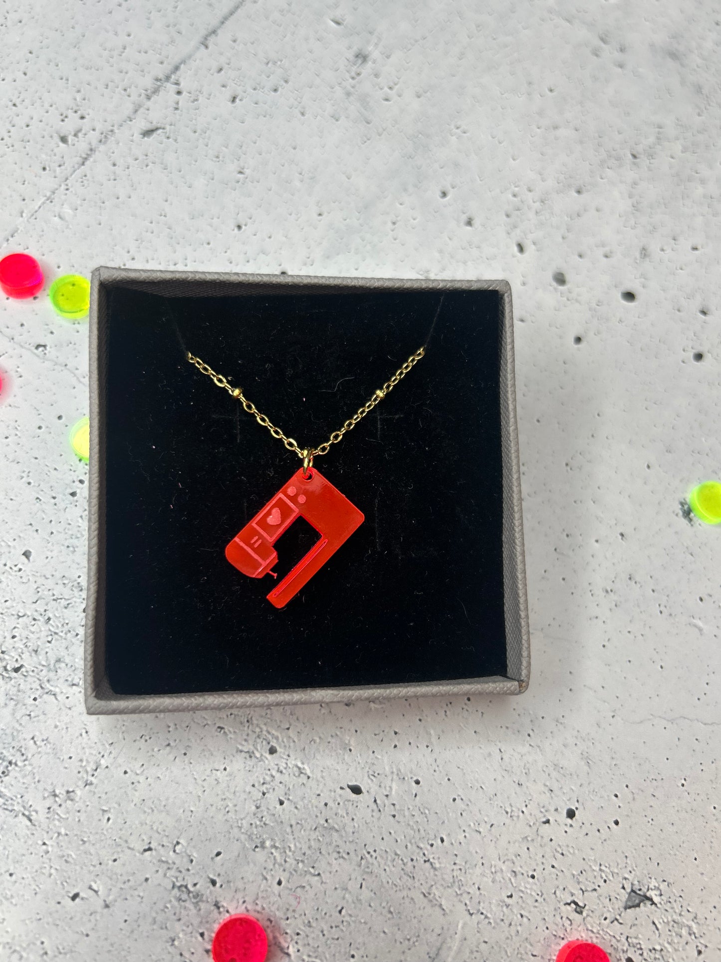 Statement Kette "Nähmaschine" gold - verschiedene Farben verfügbar