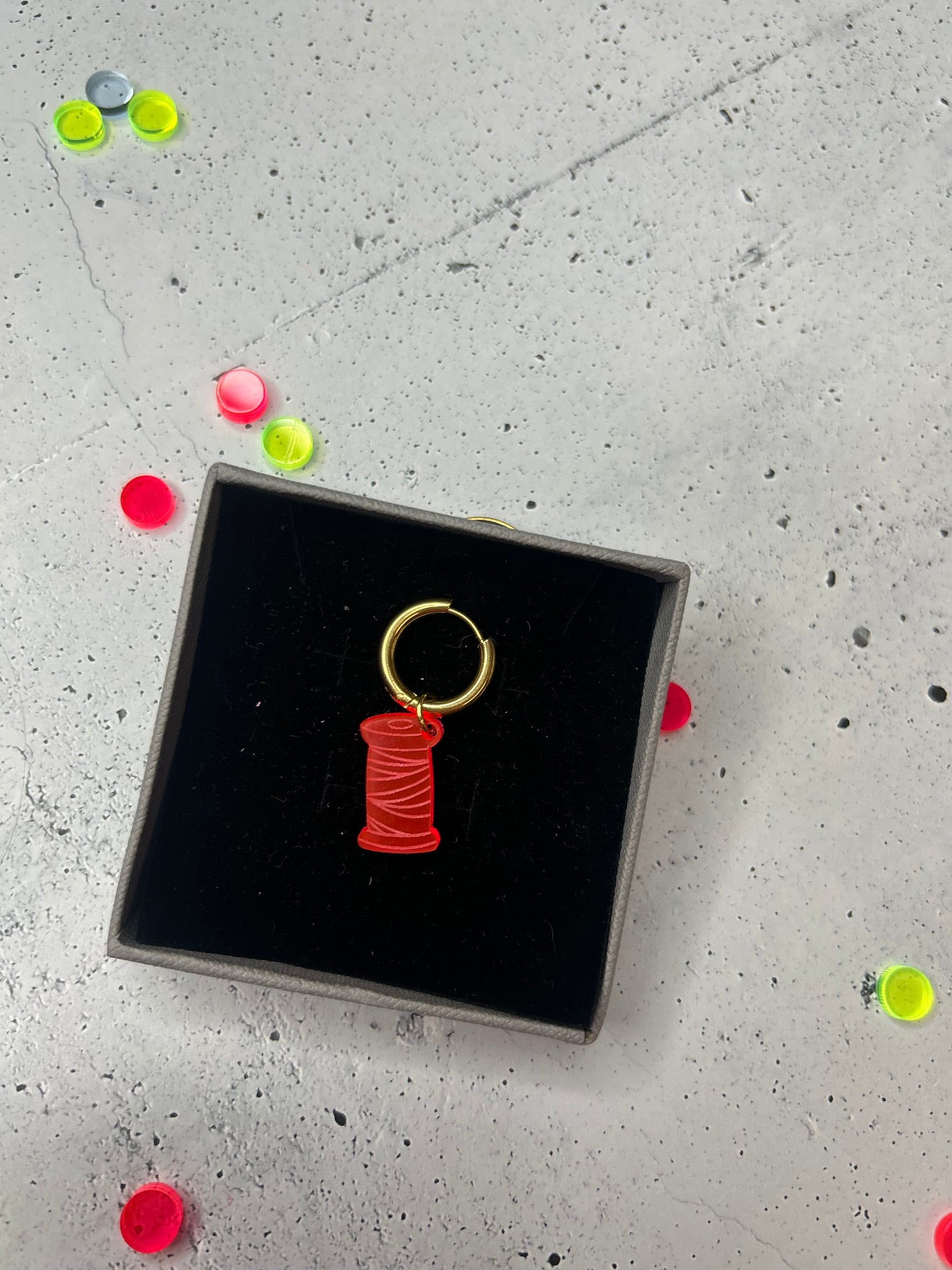 Creole / Ohrring "Garnrolle" gold - verschiedene Farben verfügbar