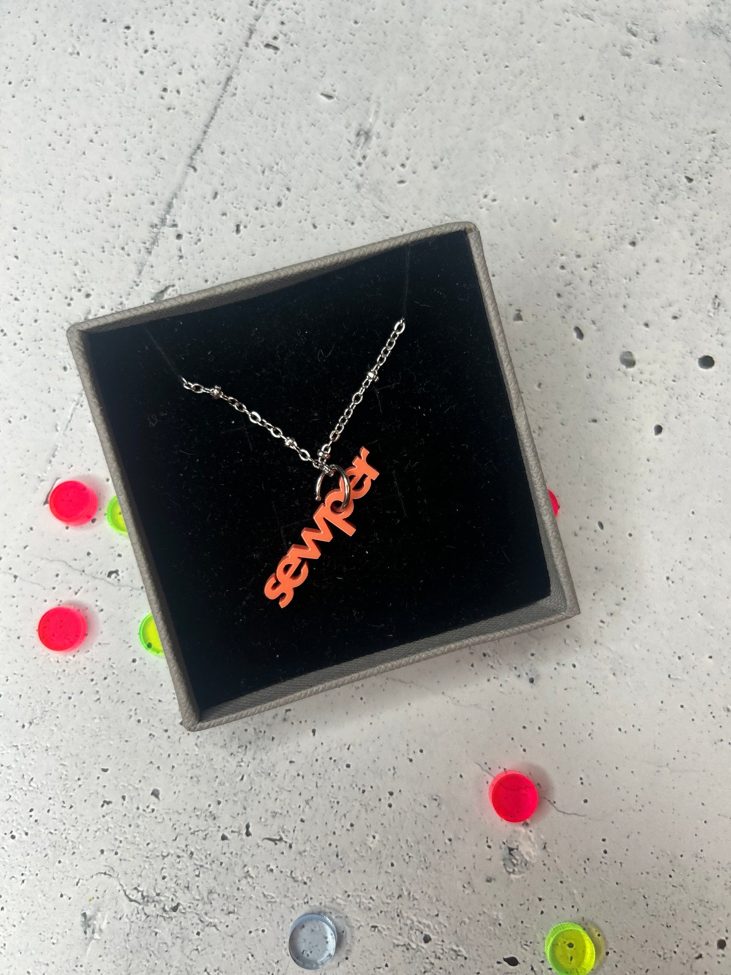 Statement Kette "sewper" silber - verschiedene Farben verfügbar