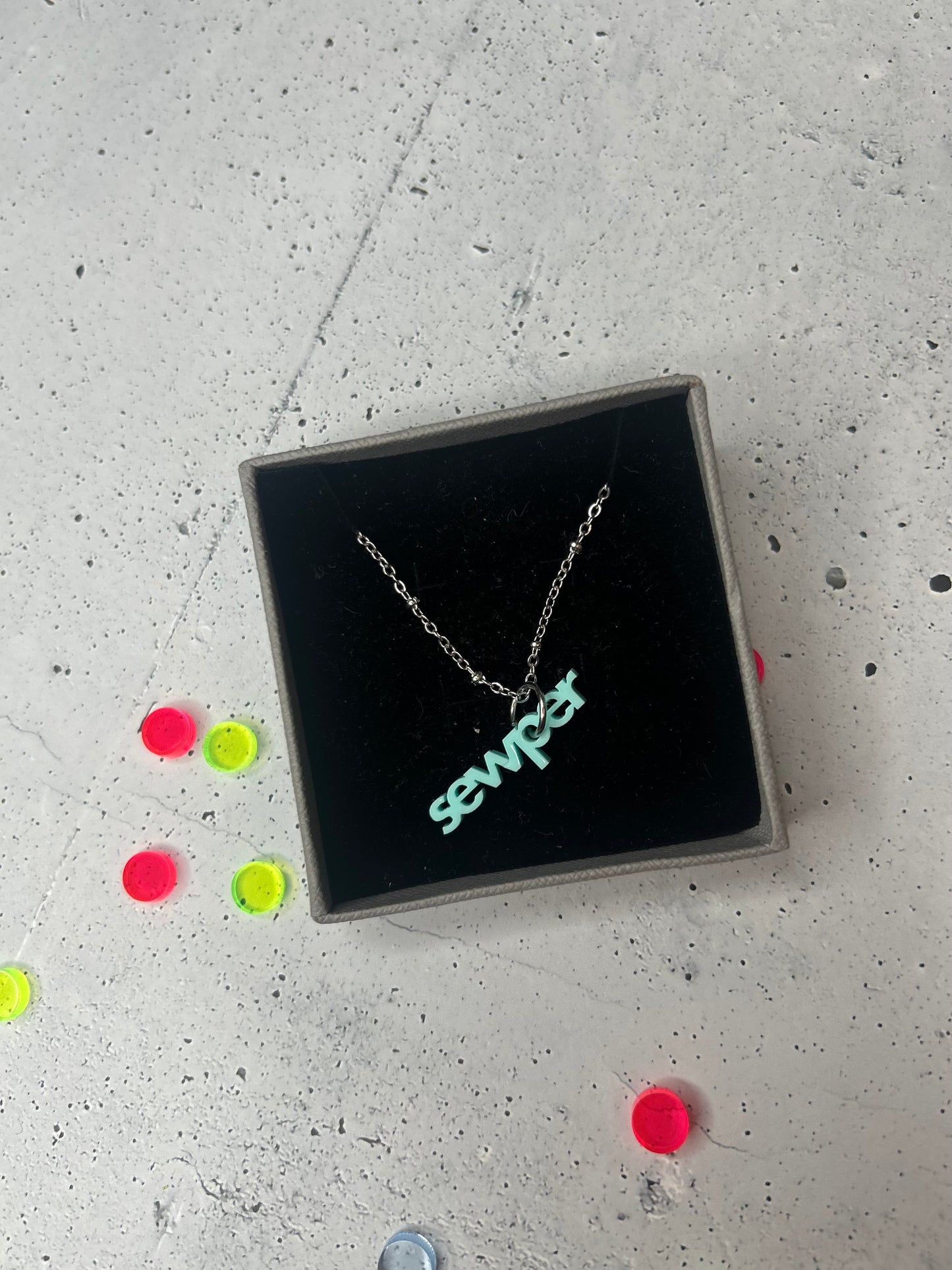 Statement Kette "sewper" silber - verschiedene Farben verfügbar