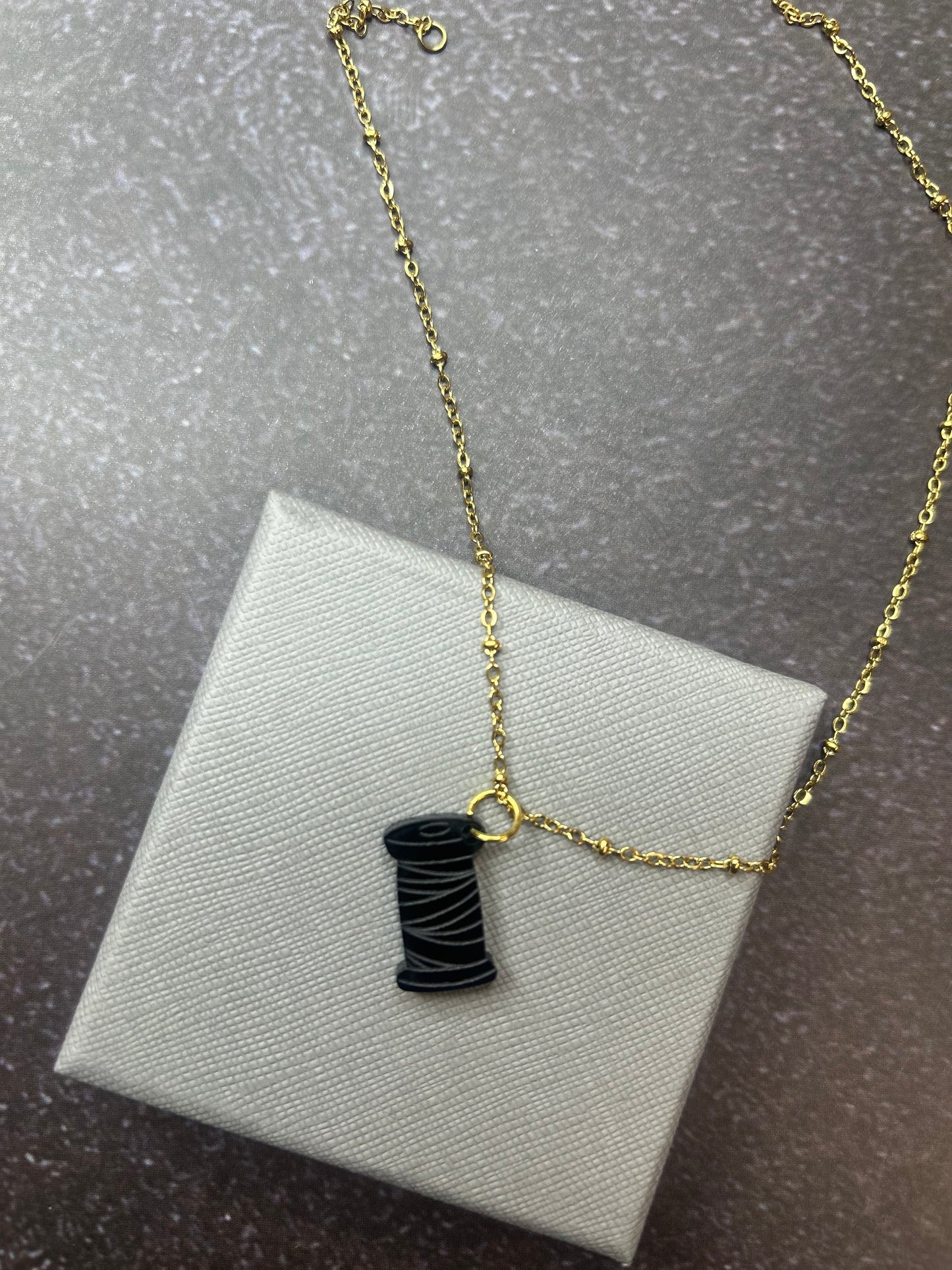 Statement Kette "Garnrolle" gold - verschiedene Farben verfügbar