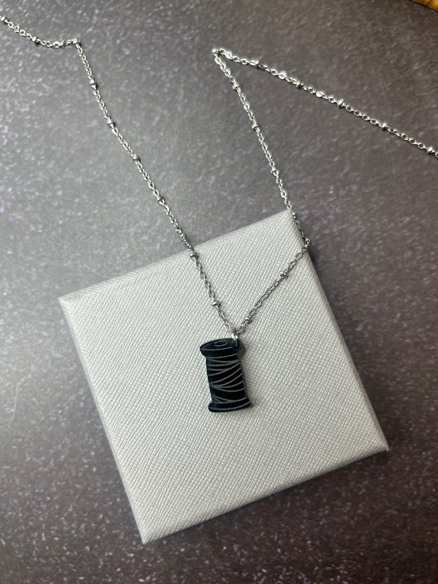 Statement Kette "Garnrolle" silber - verschiedene Farben verfügbar